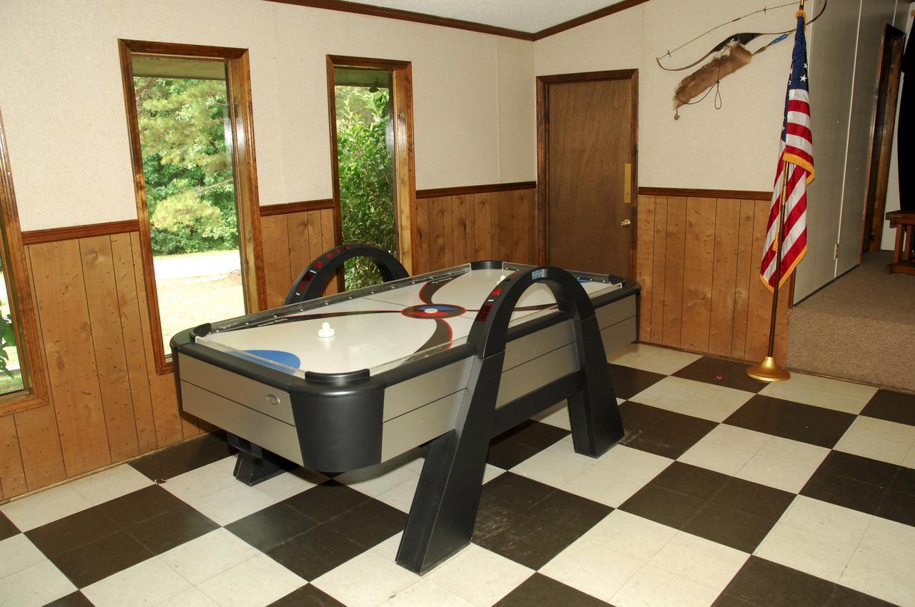 Carolina Landing Camping Resort Deluxe Cabin 4 Fair Play Eksteriør bilde